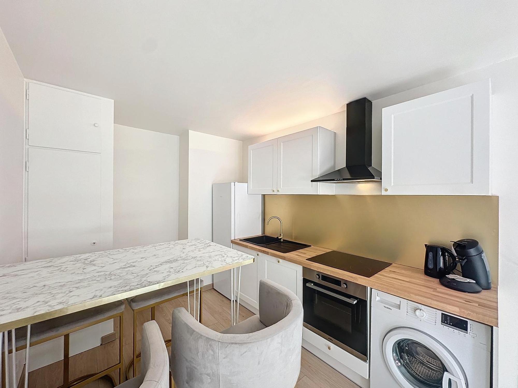 2 Pieces - Parking - Jacuzzi - Food & Drink - Love Ментона Экстерьер фото